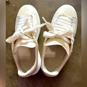 Alexander Mcqueen Women Sneakers White Size 35.5